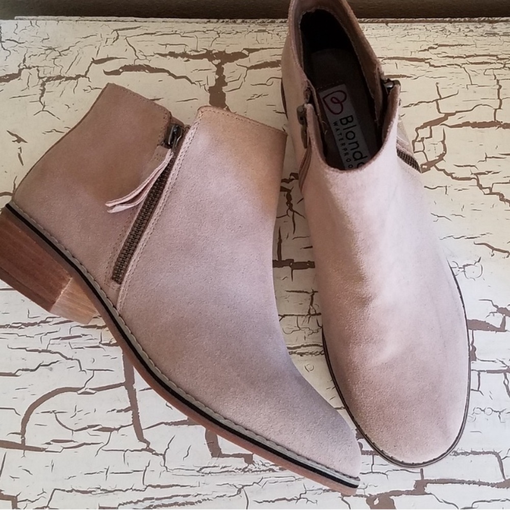 Blondo 8.5 Cream Colored Leather Ankle Boot